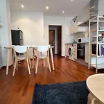 A Estrenar ,con Vistas Al Mar Y Aparcamiento Gratis En El Casco Viejo-centro-zona Portuaria * Vigo