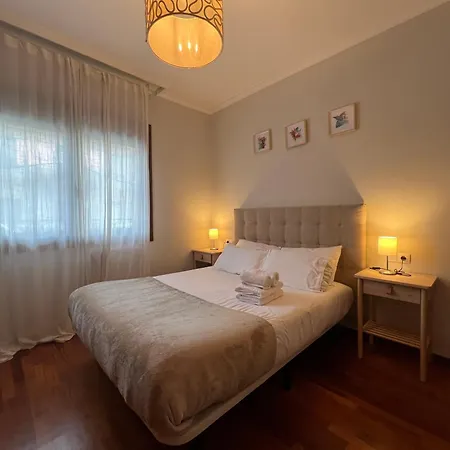 A Estrenar ,con Vistas Al Mar Y Aparcamiento Gratis En El Casco Viejo-centro-zona Portuaria Apartamento *