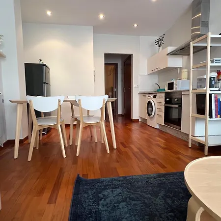 A Estrenar ,con Vistas Al Mar Y Aparcamiento Gratis En El Casco Viejo-centro-zona Portuaria * Vigo