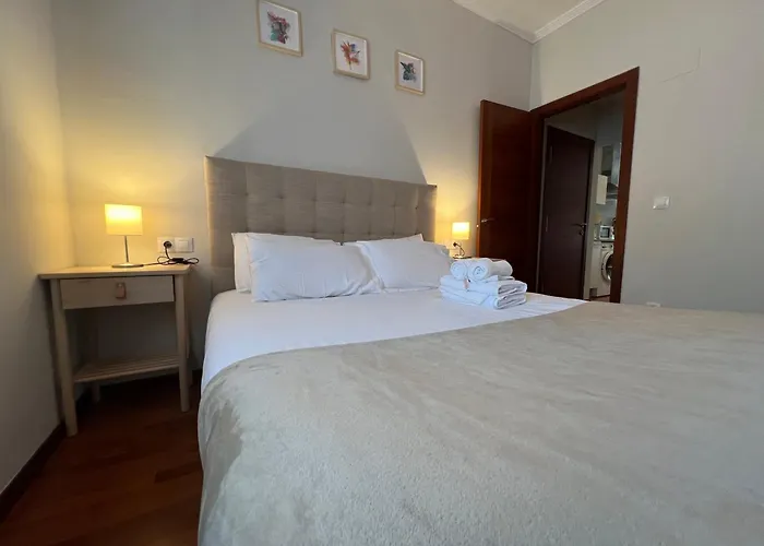 Apartmán A Estrenar ,con Vistas Al Mar Y Aparcamiento Gratis En El Casco Viejo-centro-zona Portuaria Vigo